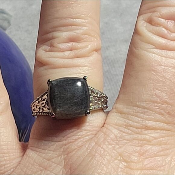 Golden Sheen Moonstone Ring - Picture 1 of 16